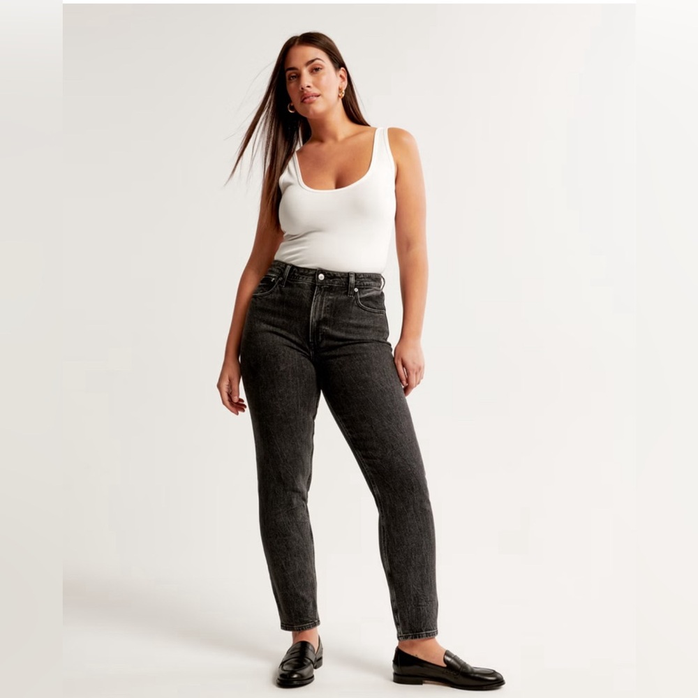 Abercrombie & Fitch The Mom High Rise Curve Love Jeans Black Size 30/10